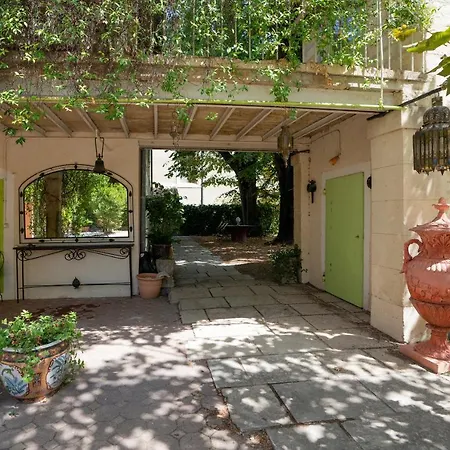 Дом отдыха Maison Avec Piscine, Tennis, Sauna Marsillargues