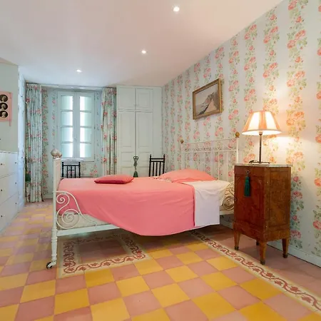 Maison Avec Piscine, Tennis, Sauna Marsillargues